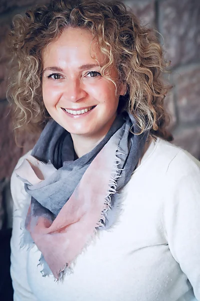 Eva Zachraj – Support